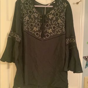 Bell sleeve top